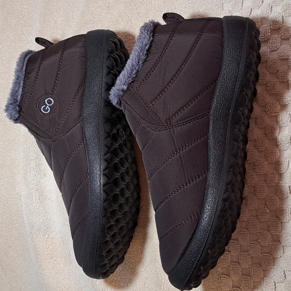 GO - Picture 3 of 11